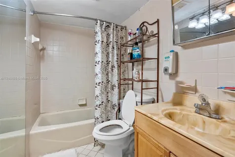 2300 NW 11th Court Pompano Beach FL 33069
