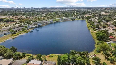 2300 NW 11th Court Pompano Beach FL 33069