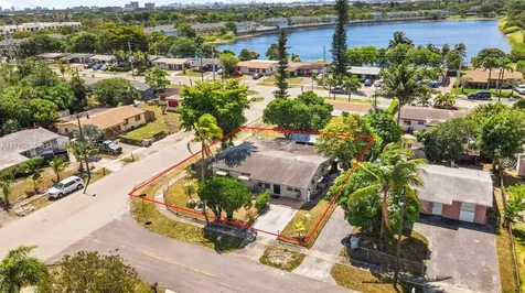 2300 NW 11th Court Pompano Beach FL 33069