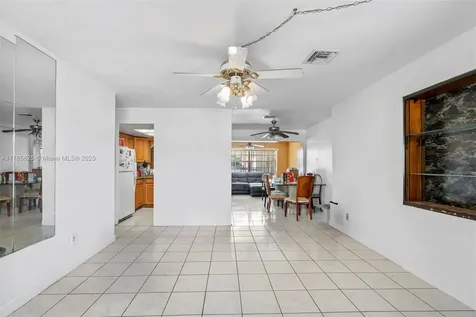2300 NW 11th Court Pompano Beach FL 33069