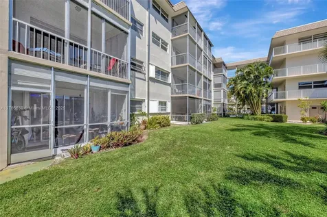 2200 Diana Drive Hallandale Beach FL 33009