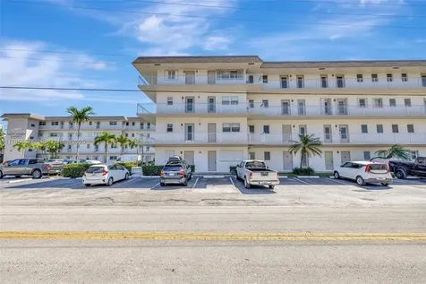 2200 Diana Drive Hallandale Beach FL 33009