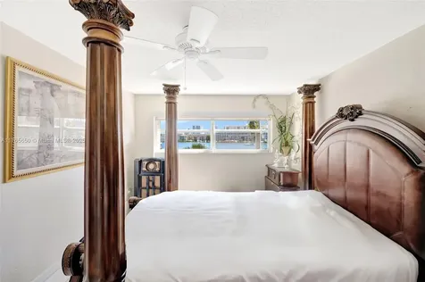 2200 Diana Drive Hallandale Beach FL 33009