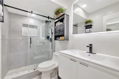 2200 Diana Drive Hallandale Beach FL 33009
