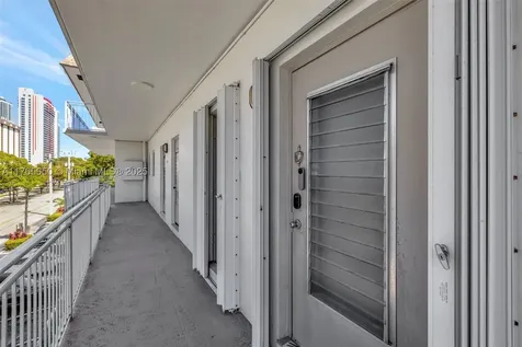 2200 Diana Drive Hallandale Beach FL 33009
