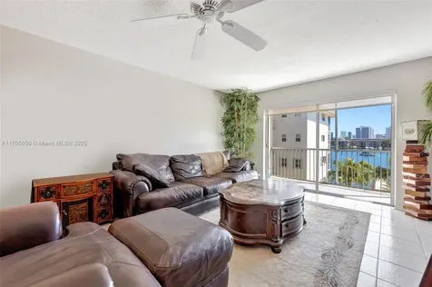 2200 Diana Drive Hallandale Beach FL 33009