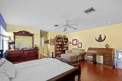 7332 NW 83rd Way Tamarac FL 33321