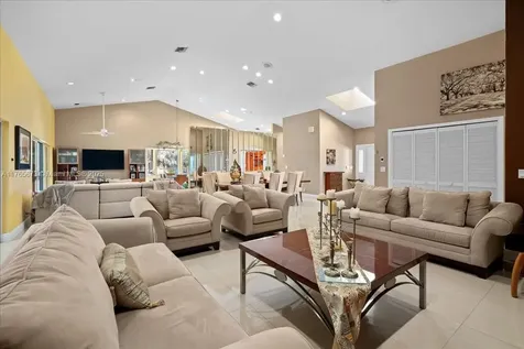 7332 NW 83rd Way Tamarac FL 33321