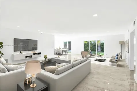 19331 NE 18th Court Miami FL 33179