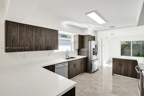 19331 NE 18th Court Miami FL 33179