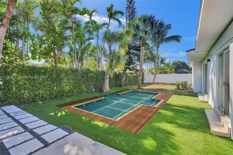 19331 NE 18th Court Miami FL 33179