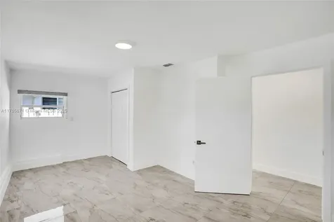 19331 NE 18th Court Miami FL 33179