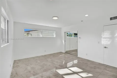 19331 NE 18th Court Miami FL 33179