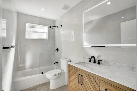 19331 NE 18th Court Miami FL 33179