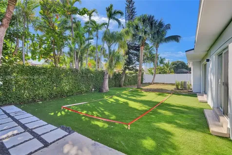 19331 NE 18th Court Miami FL 33179