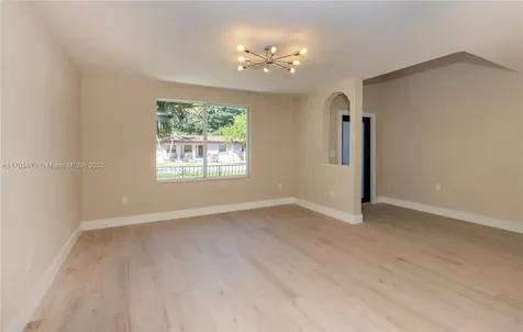 517 Palmetto Drive Miami Springs FL 33166