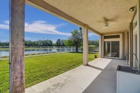 4275 Laurel Ridge Circle Weston FL 33331