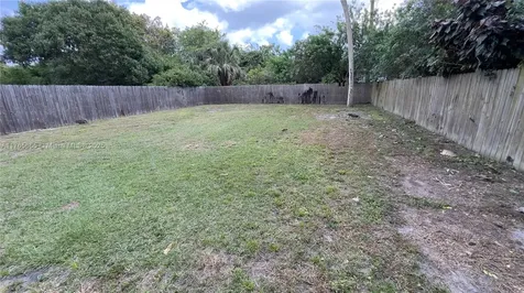 2008 N 47th Street Fort Pierce FL 34947