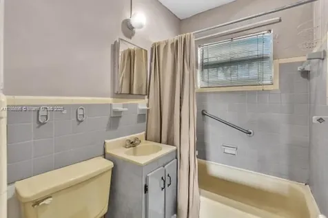2941 NW 69th Terrace Miami FL 33147
