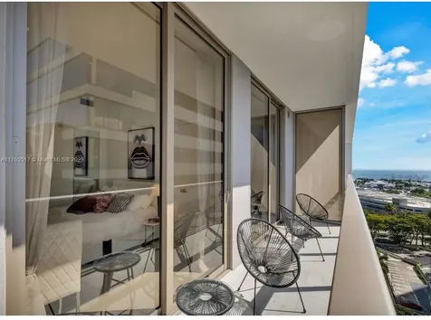 2678 Tigertail Miami FL 33133