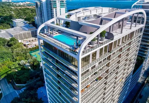 2678 Tigertail Miami FL 33133