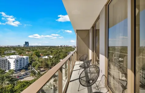 2678 Tigertail Miami FL 33133