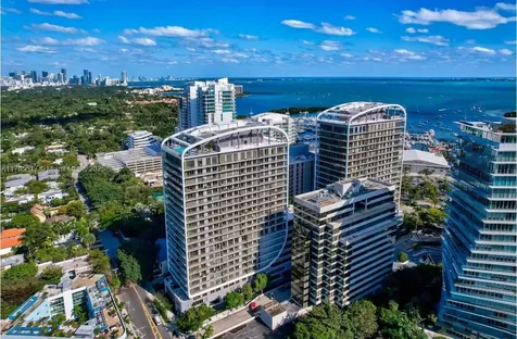 2678 Tigertail Miami FL 33133