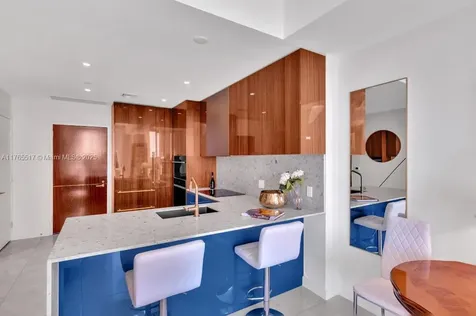 2678 Tigertail Miami FL 33133