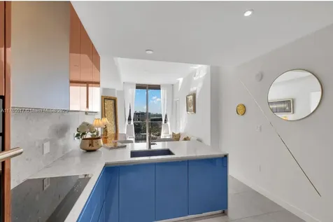 2678 Tigertail Miami FL 33133
