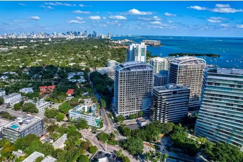 2678 Tigertail Miami FL 33133
