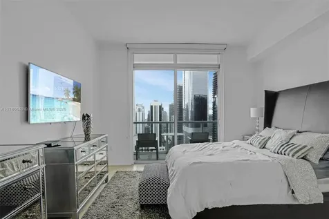 55 SE 6th Street Miami FL 33131