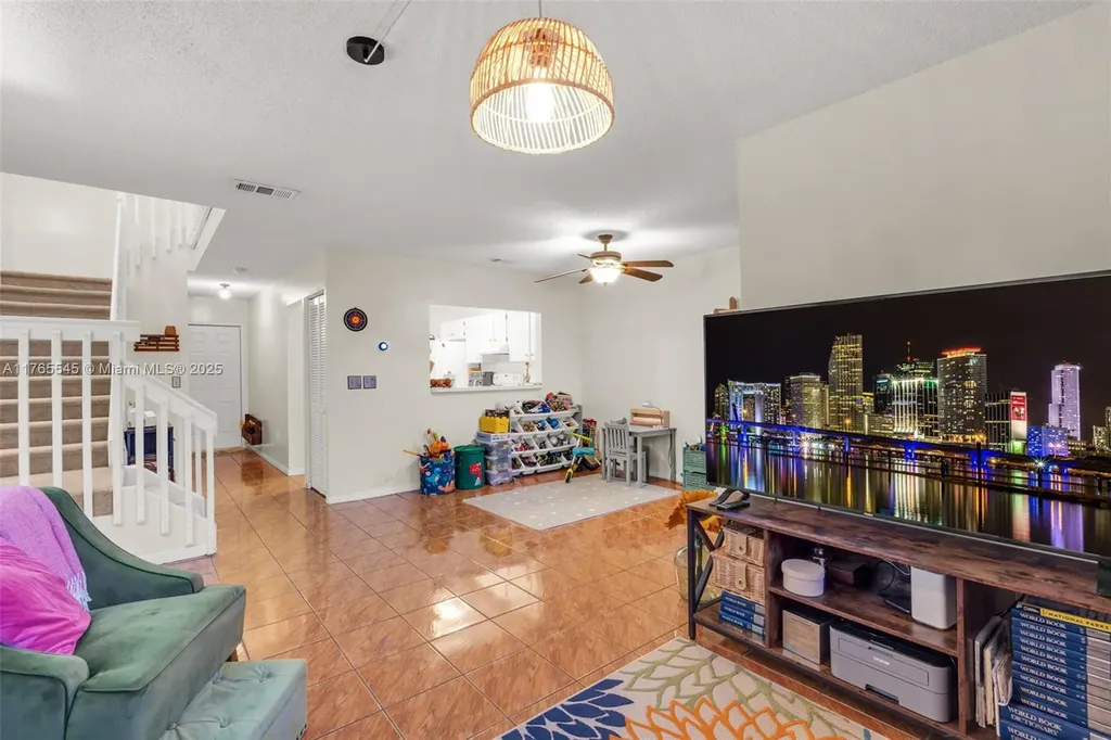 1652 N 14th Terrace Hollywood FL 33020