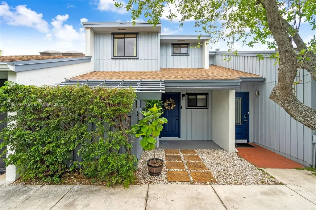 1652 N 14th Terrace Hollywood FL 33020