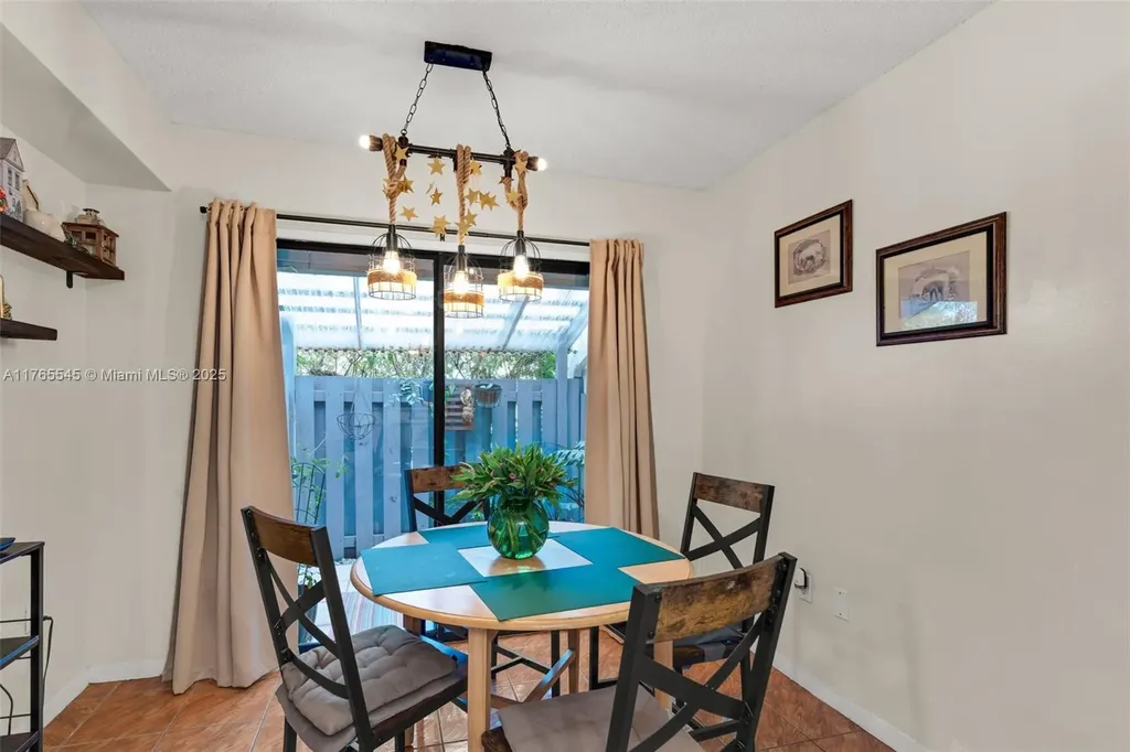 1652 N 14th Terrace Hollywood FL 33020