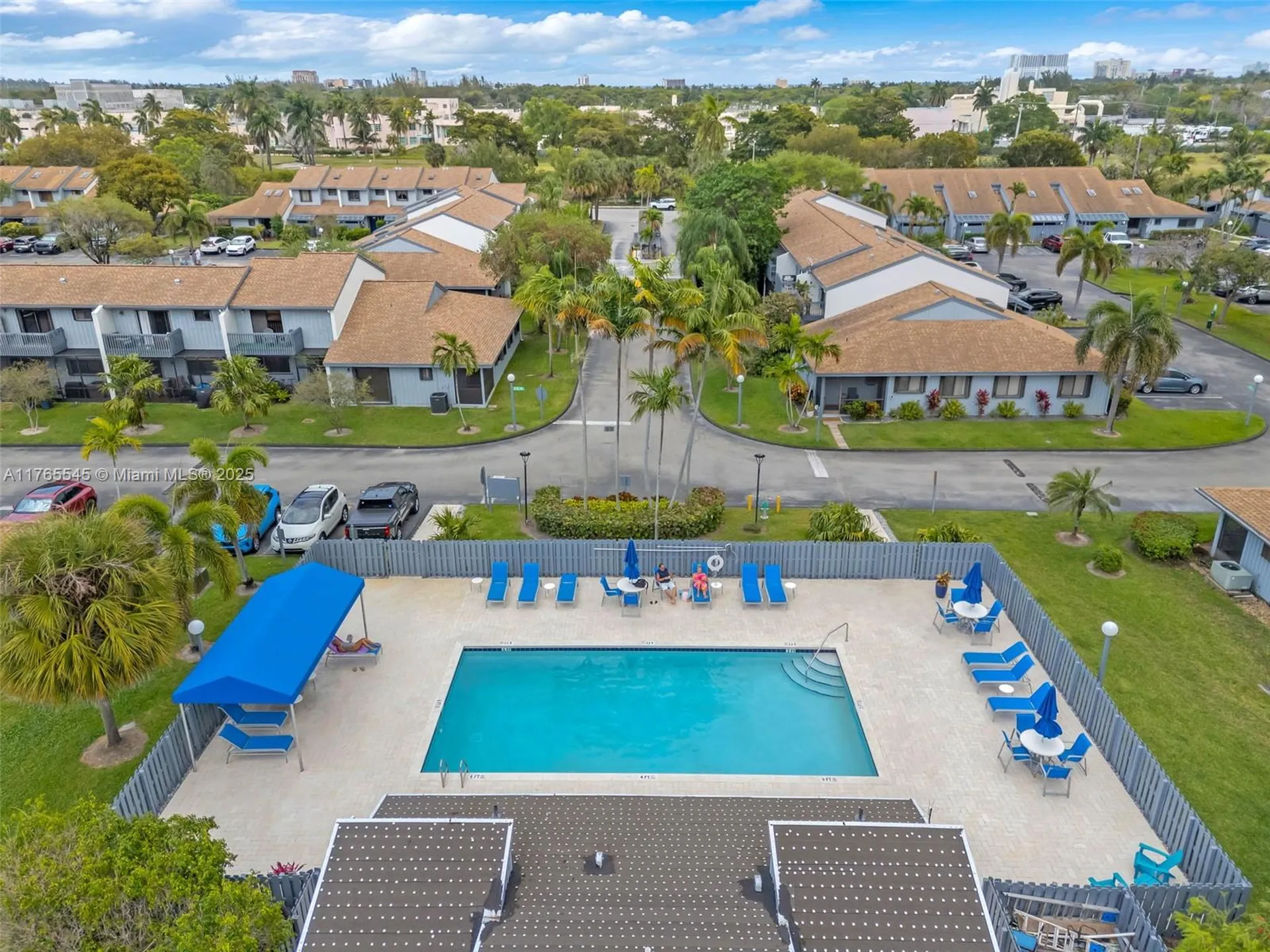 1652 N 14th Terrace Hollywood FL 33020