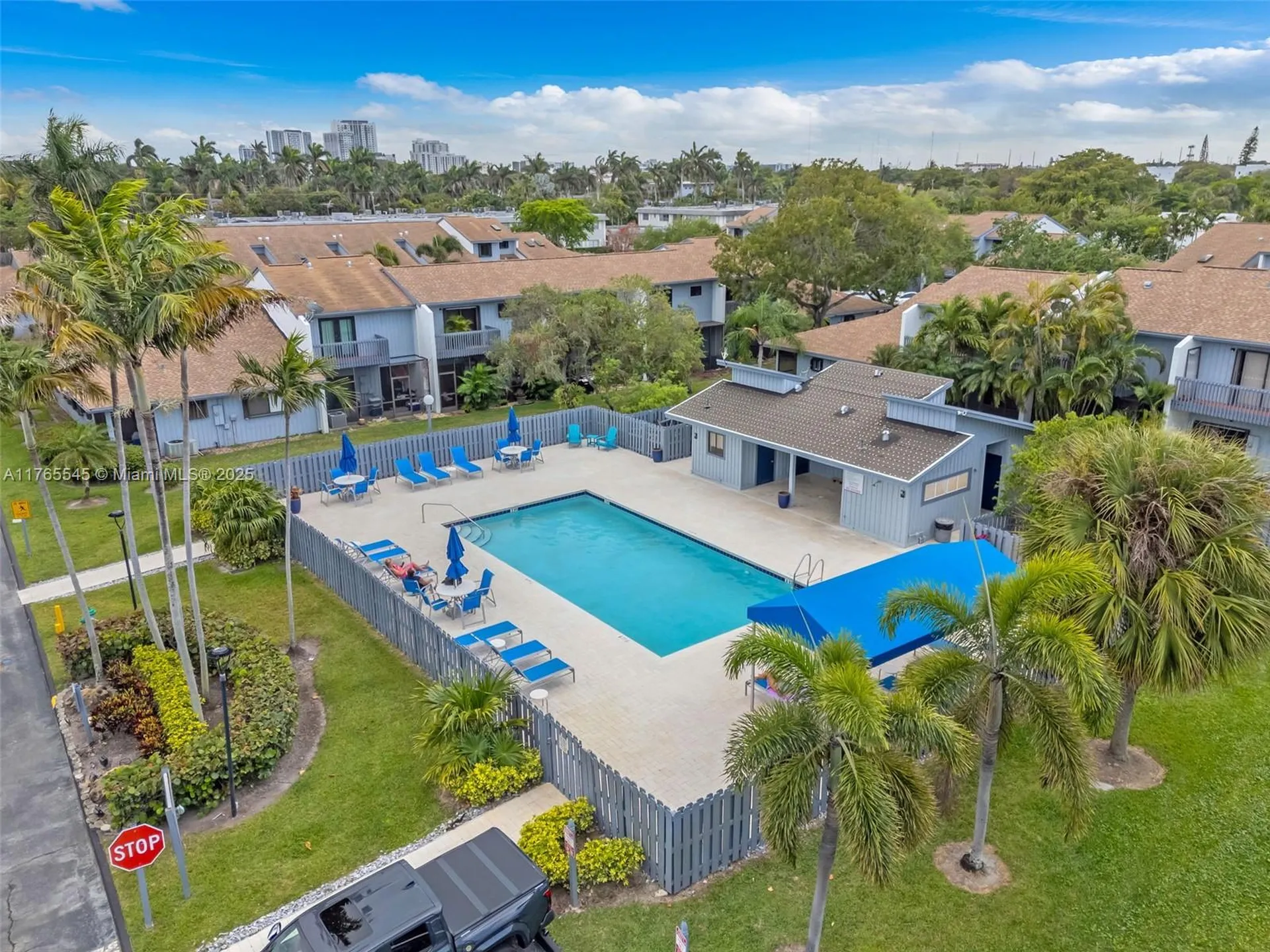 1652 N 14th Terrace Hollywood FL 33020