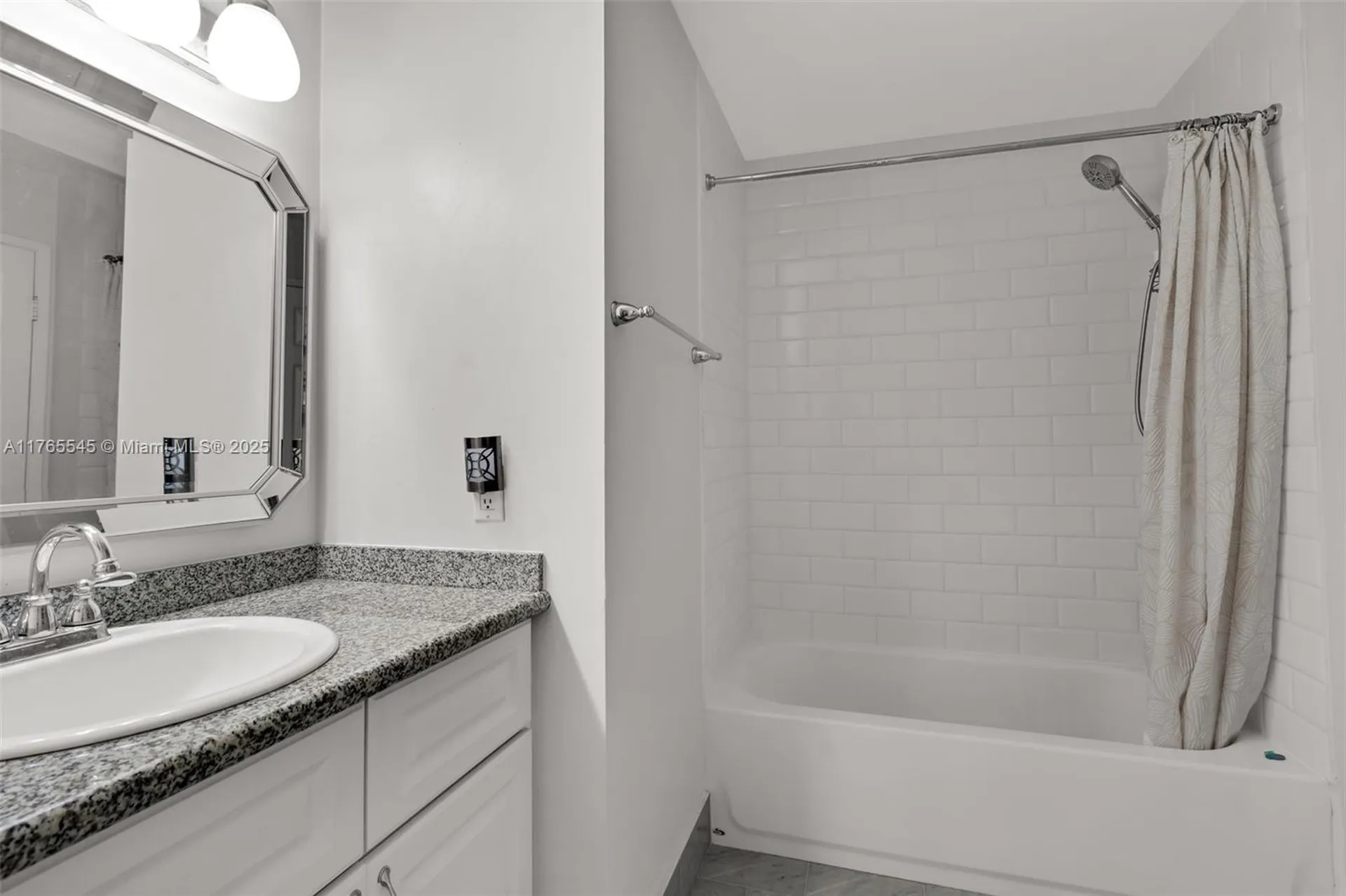 1652 N 14th Terrace Hollywood FL 33020