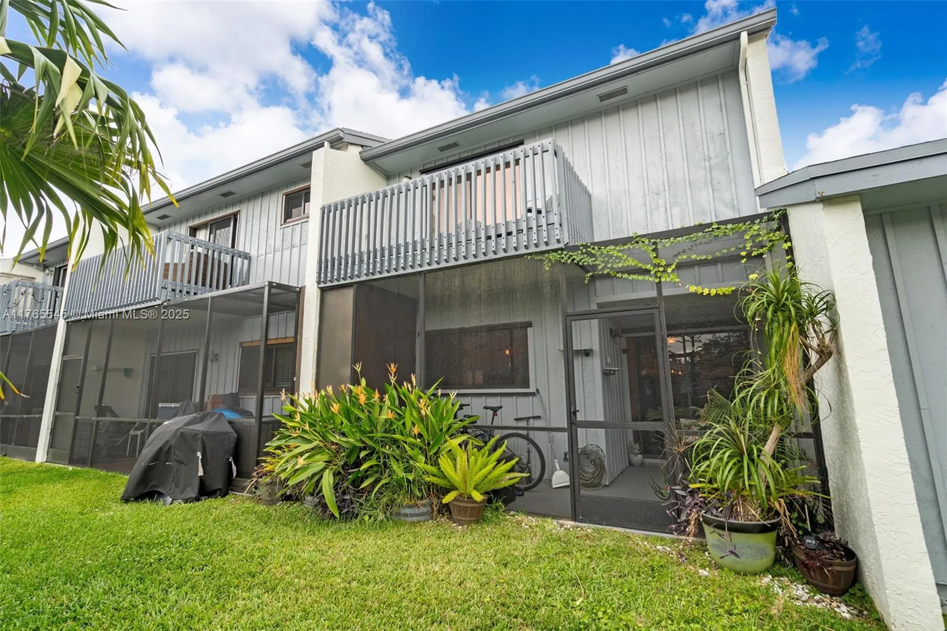 1652 N 14th Terrace Hollywood FL 33020