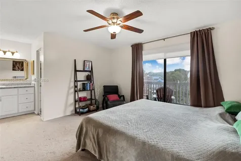 1652 N 14th Terrace Hollywood FL 33020