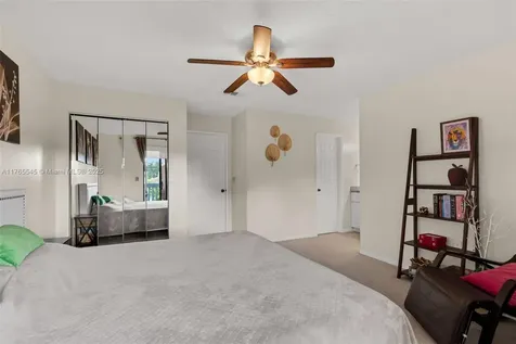 1652 N 14th Terrace Hollywood FL 33020