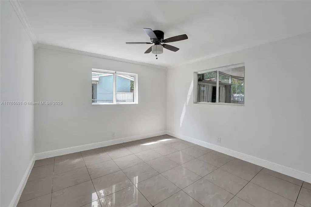 924 N 30th Road Hollywood FL 33021