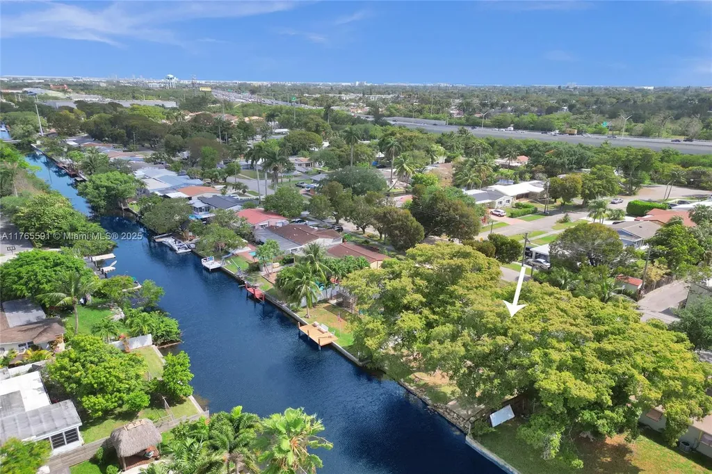 924 N 30th Road Hollywood FL 33021