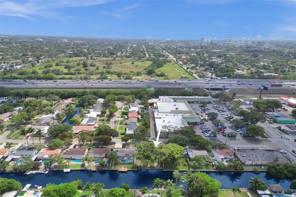 924 N 30th Road Hollywood FL 33021