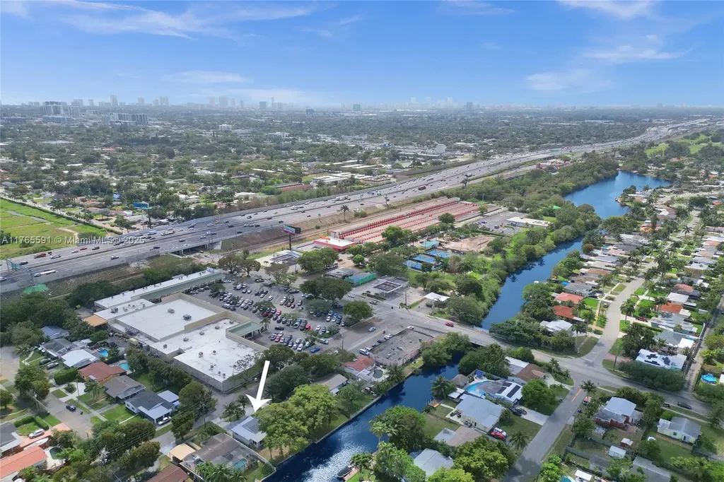 924 N 30th Road Hollywood FL 33021