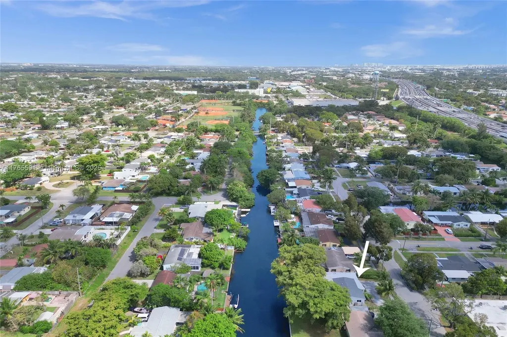 924 N 30th Road Hollywood FL 33021