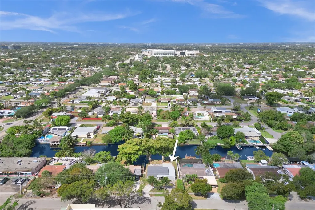 924 N 30th Road Hollywood FL 33021