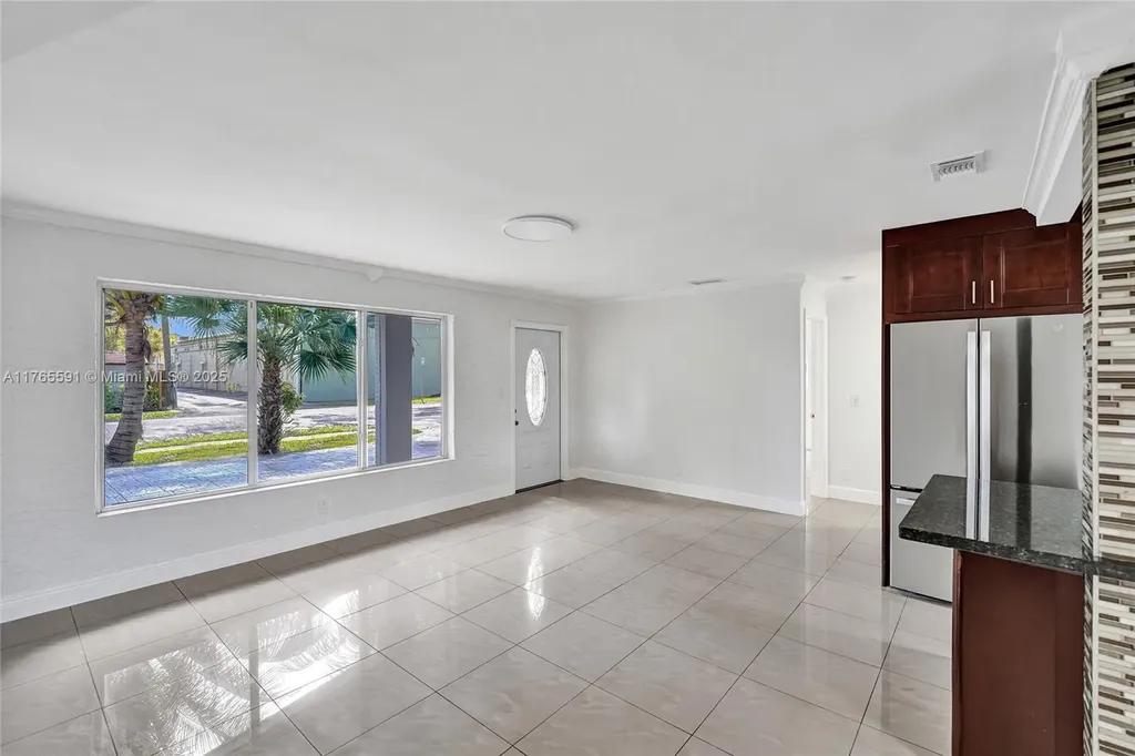 924 N 30th Road Hollywood FL 33021