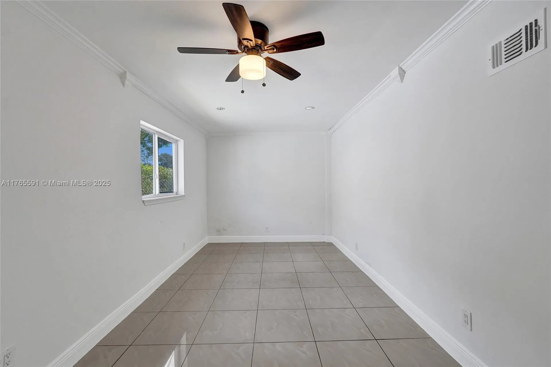 924 N 30th Road Hollywood FL 33021