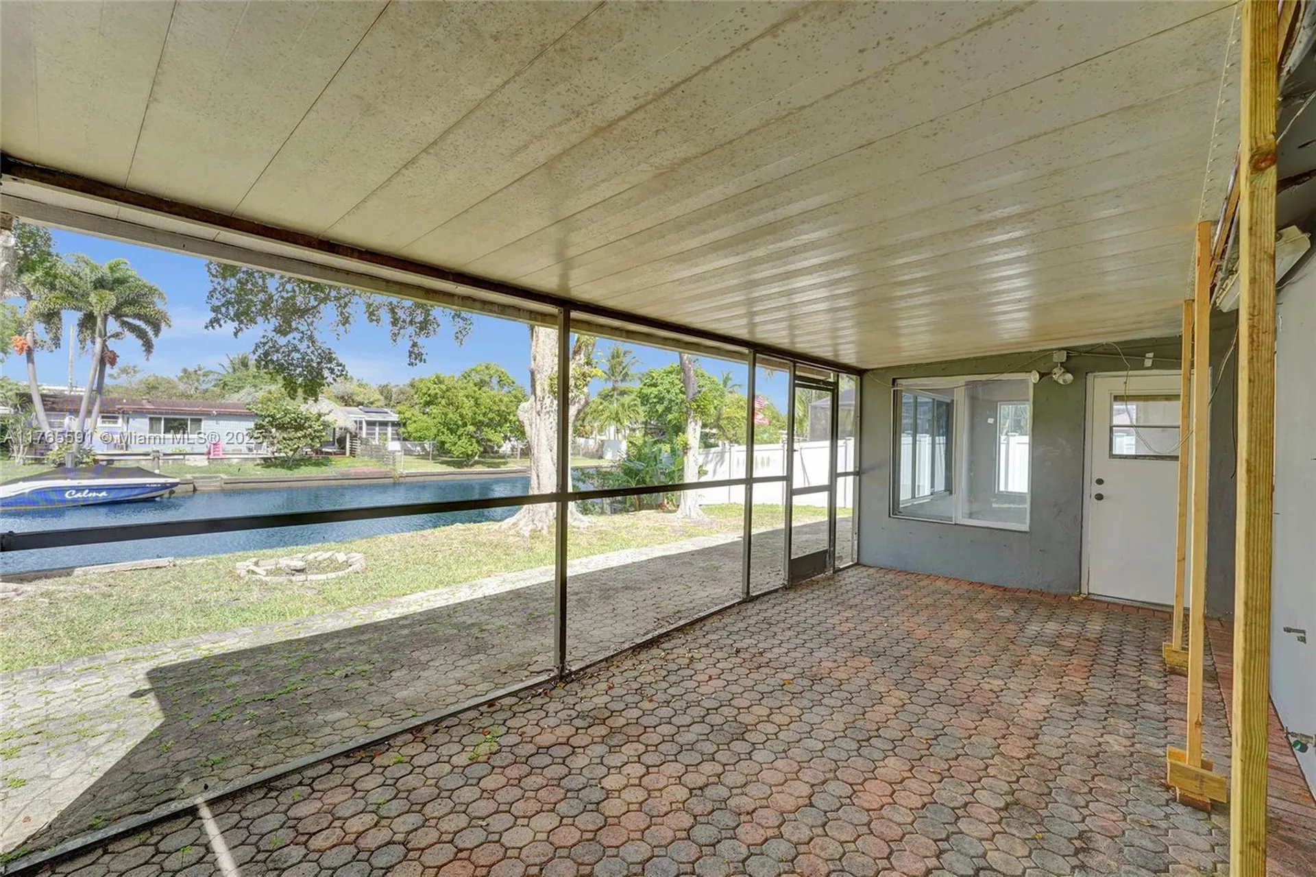 924 N 30th Road Hollywood FL 33021