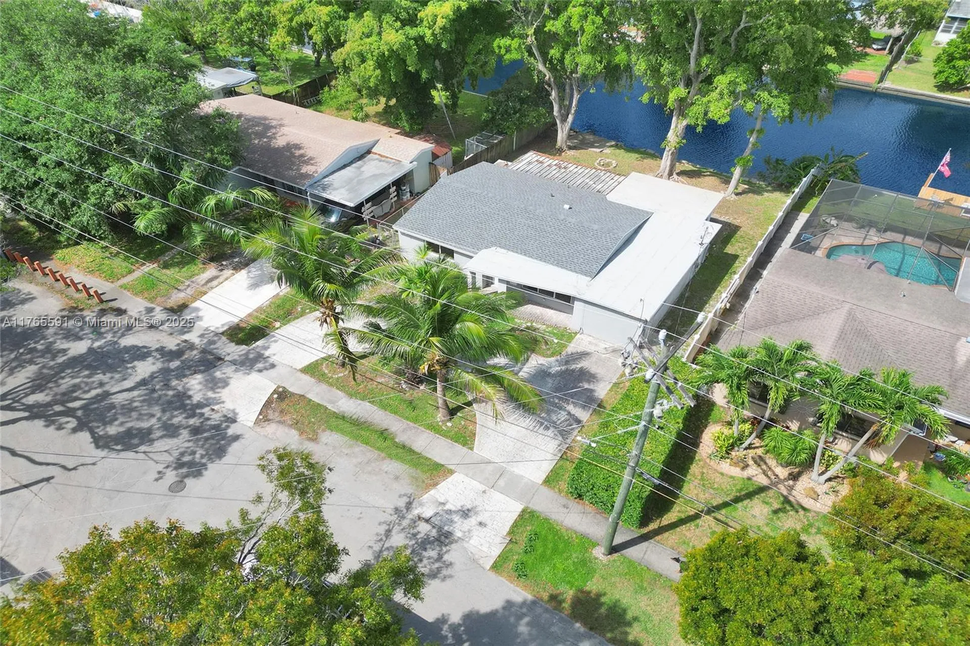 924 N 30th Road Hollywood FL 33021